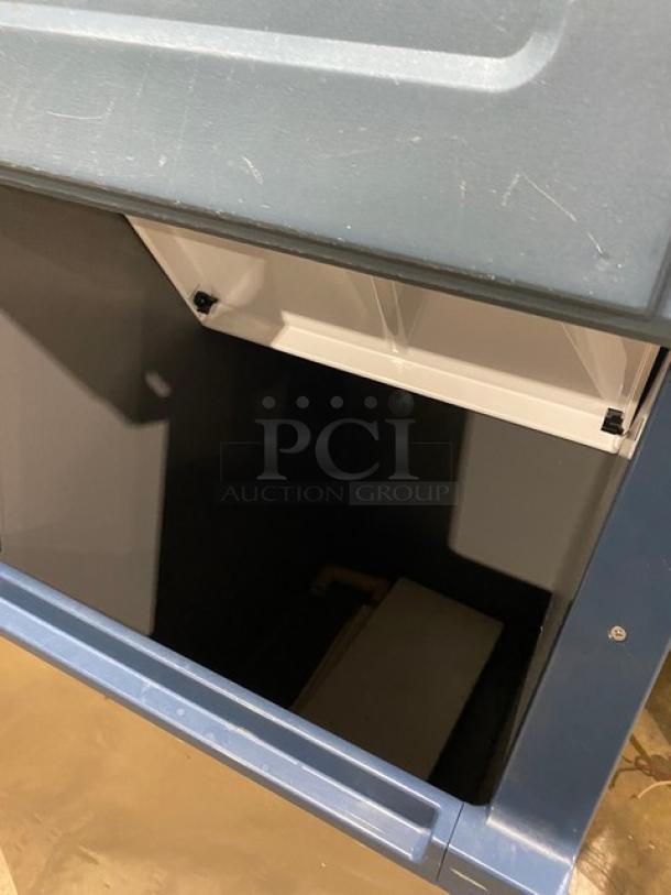 BlueAir! Late Model! Commercial Floor Style Cresent Ice Cube Machine Head! With 538Lbs Production/24Hrs! Model: BLMI-500A! 115V 1 Phase! With BlueAir Ice Storage Bin Underneath! Model: BLIB-300S SN: BIB3A94NB00015! On Legs! - Image 6 of 8