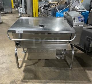 Amazing! Cleveland Range Commercial Stainless Steel Natural Gas Powered Tilted Braising Pan/Ultra Tilt Skillet! On Legs!