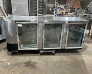 True Commercial Stainless Steel Triple Glass Door Reach In Bar Back Cooler! With Poly Coated Wire Racks! Model: TBB-4G SN: 1-1204071! 115V 1 Phase! - Item #1155784