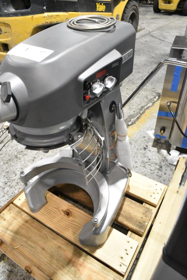 BRAND NEW SCRATCH AND DENT! Hobart HL200 Metal Commercial Countertop 20 Quart Planetary Dough Mixer w/ Bowl Guard. 100-120 Volts, 1 Phase. Tested and Working! - Image 1 of 7