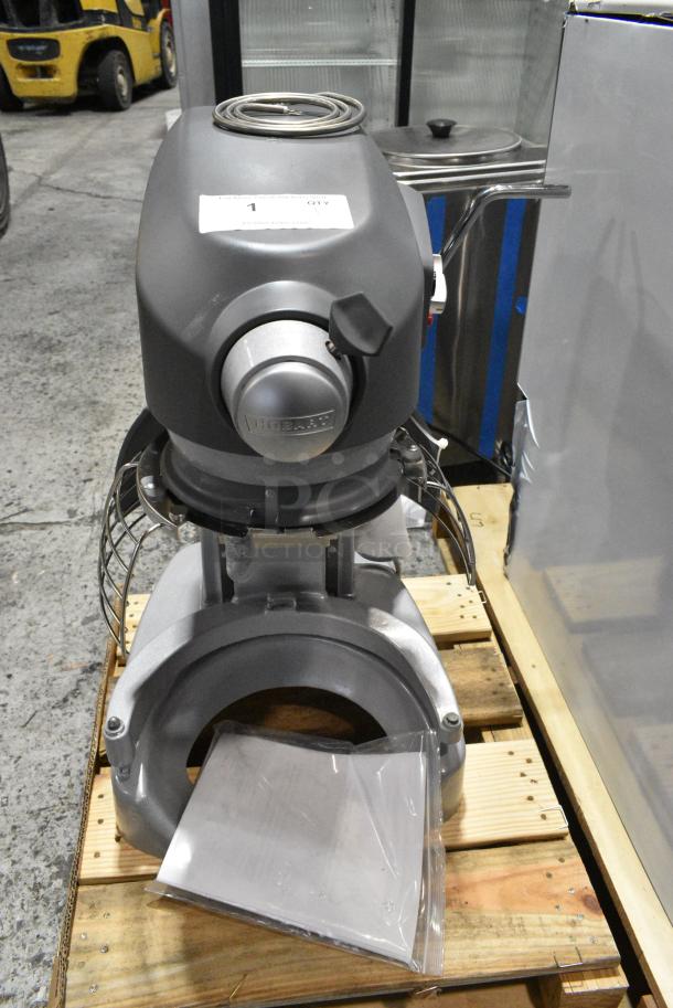 BRAND NEW SCRATCH AND DENT! Hobart HL200 Metal Commercial Countertop 20 Quart Planetary Dough Mixer w/ Bowl Guard. 100-120 Volts, 1 Phase. Tested and Working! - Image 2 of 7