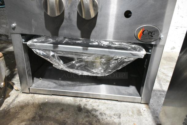 BRAND NEW SCRATCH AND DENT! Cooking Performance Group CPG 351CPGSP18N Stainless Steel Commercial Countertop Natural Gas Stock Pot Range - 80,000 BTU - Image 4 of 6