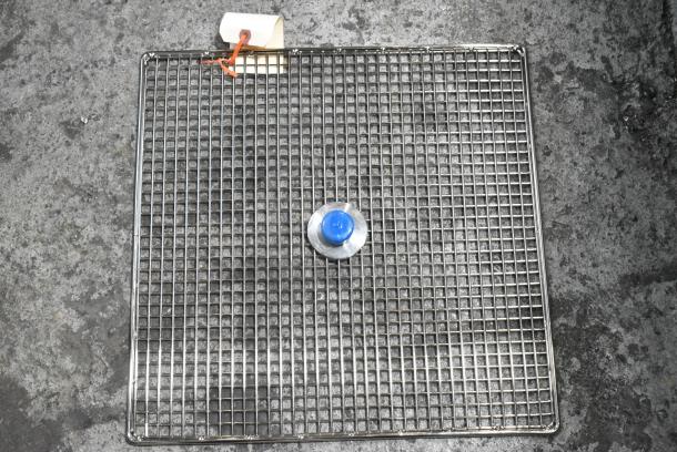 5 BRAND NEW SCRATCH AND DENT! Items Including 6146664301 Pitco B6664301 Rack, Filter Support, 614B6663901 Pitco B6663901 Filter Clip, Pitco A5077706-C Sg 12" Splash Guard, Fry Basket Hanger. 5 Times Your Bid! - Image 6 of 10