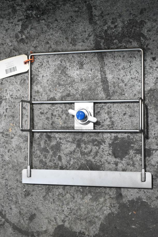 5 BRAND NEW SCRATCH AND DENT! Items Including 6146664301 Pitco B6664301 Rack, Filter Support, 614B6663901 Pitco B6663901 Filter Clip, Pitco A5077706-C Sg 12" Splash Guard, Fry Basket Hanger. 5 Times Your Bid! - Image 7 of 10