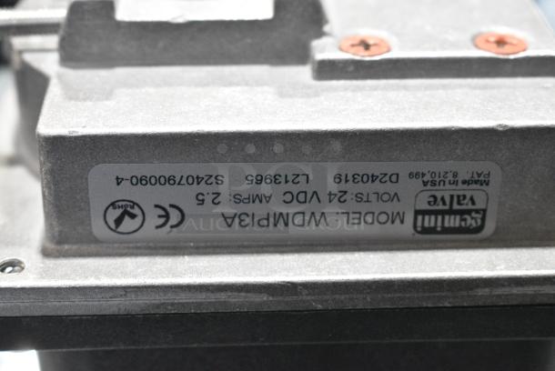 4 BRAND NEW SCRATCH AND DENT! Items Including 61460125401 Pitco 60125401 Thermostat Rx Mvolt, 6146671203 Pitco B6671203 Fltr,Strnr Cap Assembly Sos, 614B6660001C Pitco B6660001-C Female Quick Disconnect with Valve for SE, SEH, and SEM Series. 4 Times Your Bid! - Image 11 of 11