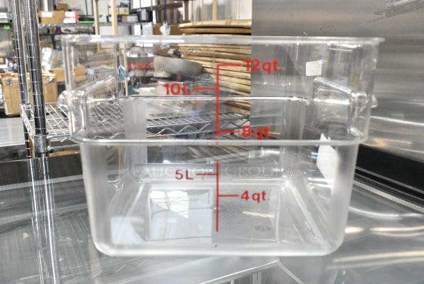 2 BRAND NEW SCRATCH AND DENT! 12SFSCW135 Cambro CamSquares® Classic 12 Qt. Clear Square Polycarbonate Food Storage Container. 2 Times Your Bid! - Image 2 of 4