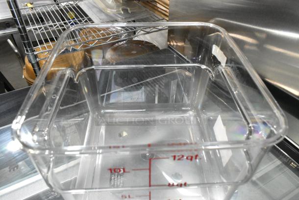 2 BRAND NEW SCRATCH AND DENT! 12SFSCW135 Cambro CamSquares® Classic 12 Qt. Clear Square Polycarbonate Food Storage Container. 2 Times Your Bid! - Image 3 of 4