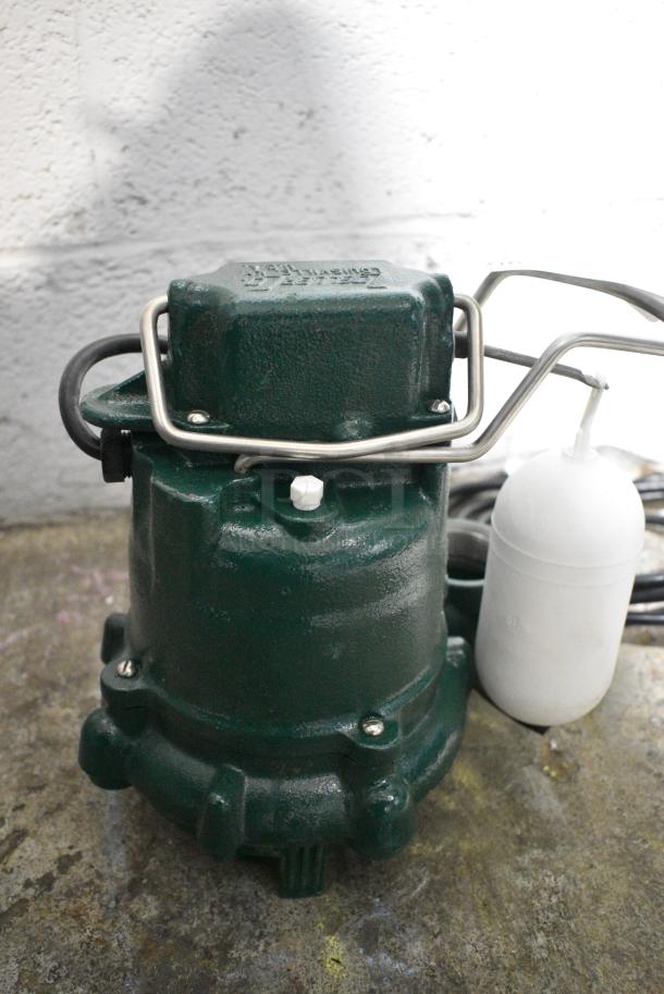 BRAND NEW SCRATCH AND DENT! Zoeller Co PN53-0014 Pump. 115 Volts, 1 Phase. - Image 3 of 5