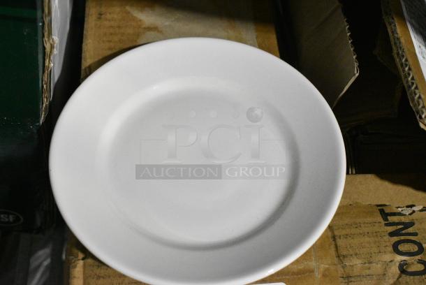 Box of 36 BRAND NEW SCRATCH AND DENT! Box of Superior 776398 6-1/4" Plate. - Image 3 of 4