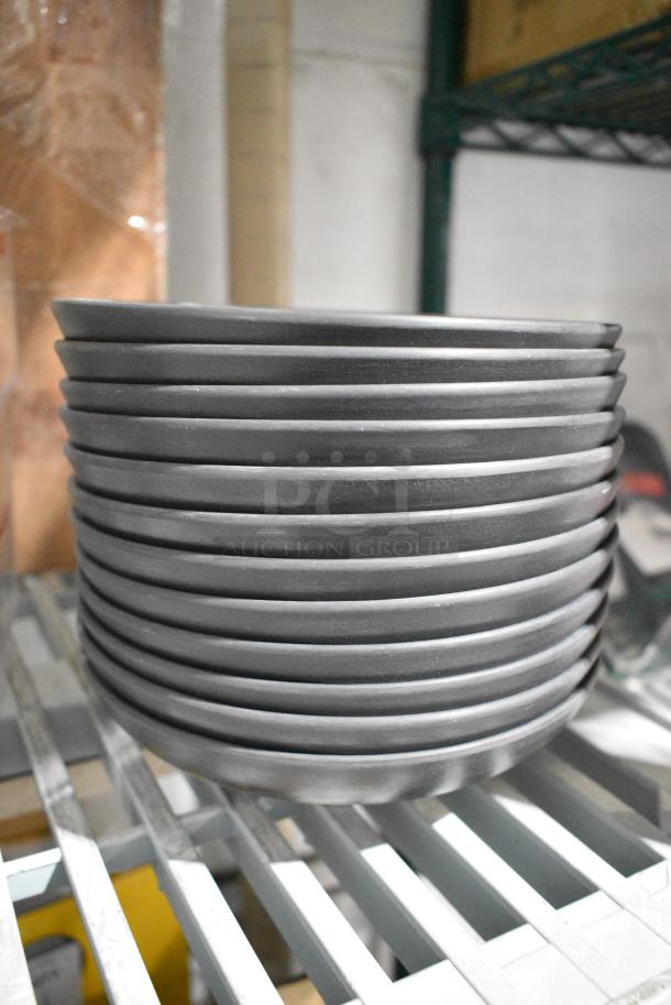 13 BRAND NEW SCRATCH AND DENT! Items Including 247S6CL Vigor 6 Qt. Allergen-Free Clear Square Polycarbonate Food Storage Container, 12 Acopa 304GRY118 Apollo 16 oz. Matte Grey and Black Melamine Bow. 13 Times Your Bid! - Image 2 of 7