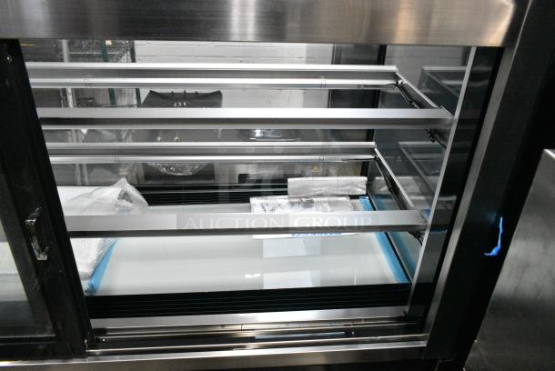 BRAND NEW SCRATCH AND DENT! Avantco 193BC60HCB BC-60-HC 60" Curved Glass Black Refrigerated Bakery Display Case. 110-120 Volts, 1 Phase. Tested and Working! - Image 4 of 6