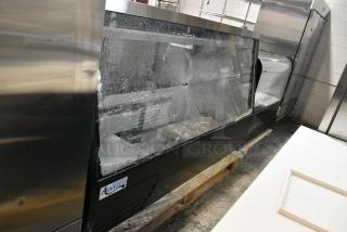 BRAND NEW SCRATCH AND DENT! 2024 Avantco 178DDLC84B 84" Black Square Glass Refrigerated Double-Duty Deli Case. See Pictures For Broken Glass. 115 Volts, 1 Phase. Tested and Working!