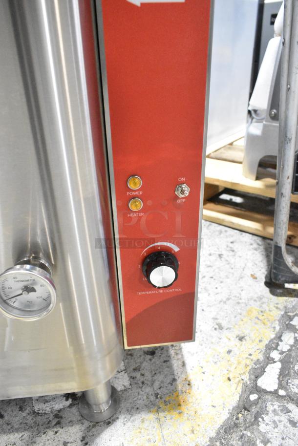 BRAND NEW SCRATCH AND DENT! 2024 Avantco 177HWD15 15 Gallon Bulk Hot Water Dispenser . 120 Volts, 1 Phase. - Image 5 of 6