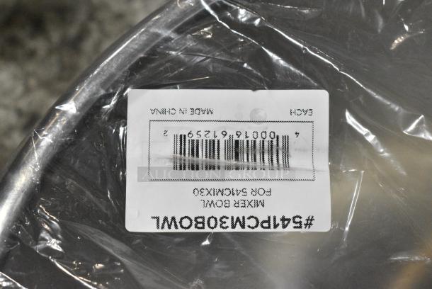 2 BRAND NEW SCRATCH AND DENT! Items Including 190HCM20MB 20 Qt. Stainless Steel Mixing Bowl and 541PCM30BOWL Main Street Equipment 541PCM30BOWL 30 Qt. Stainless Steel Bowl for CMIX30. 2 Times Your Bid! - Image 8 of 10