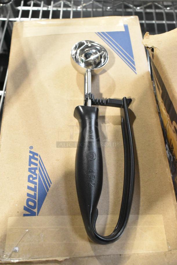 BRAND NEW SCRATCH AND DENT! Lot of 10 Items Including Disher and Tongs - Image 2 of 5