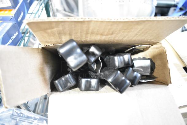 BRAND NEW SCRATCH AND DENT! Lot of 10 Items Including Disher and Tongs - Image 4 of 5