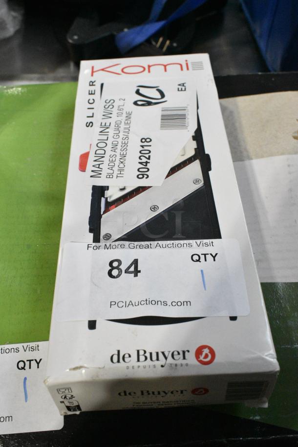BRAND NEW SCRATCH AND DENT! 9042018 de Buyer 2018 La Mandoline Komi Adjustable Mandoline with 2 Julienne Blades - Image 2 of 6