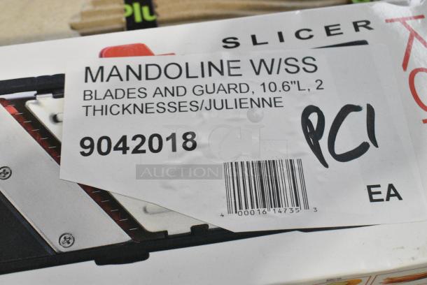 BRAND NEW SCRATCH AND DENT! 9042018 de Buyer 2018 La Mandoline Komi Adjustable Mandoline with 2 Julienne Blades - Image 6 of 6