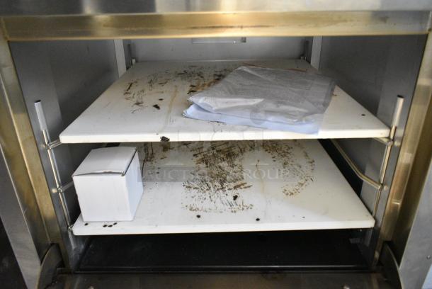 BRAND NEW SCRATCH AND DENT! Stainless Steel Natural Gas Powered Single Deck Pizza Oven w/ Cooking Stones. - Image 4 of 4