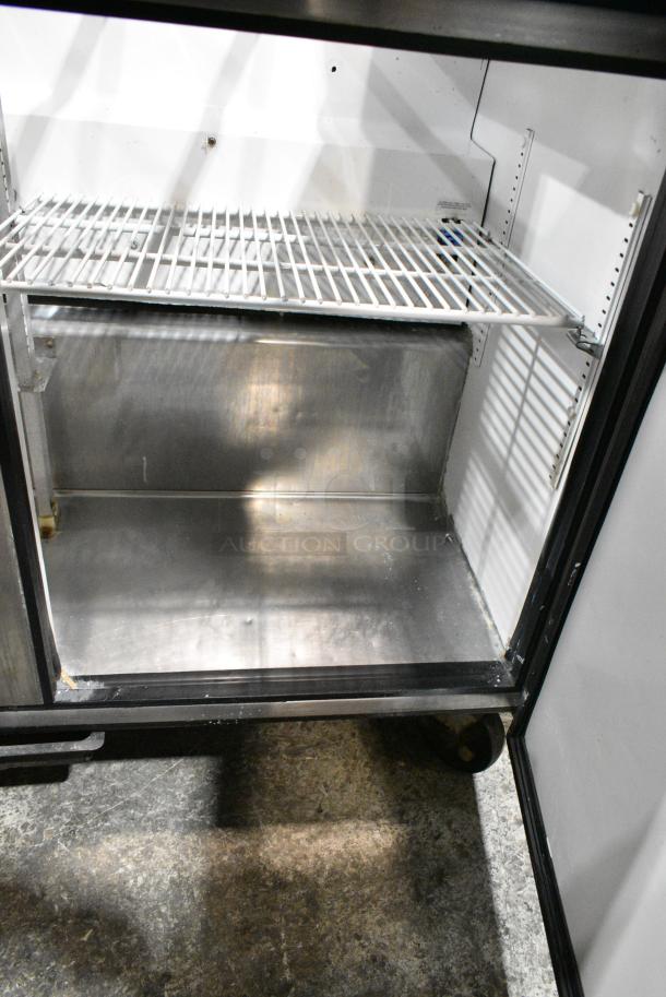 True TSSU-84-18M-B Stainless Steel Commercial Sandwich Salad Prep Table Bain Marie Mega Top on Commercial Casters. 115 Volts, 1 Phase. Tested and Working! - Image 6 of 7