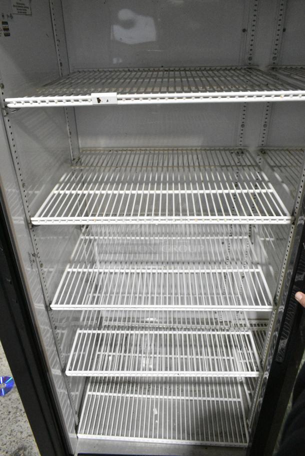 True GDM-45 Metal Commercial 2 Door Reach In Cooler Merchandiser w/ Poly Coated Racks. 115 Volts, 1 Phase. Tested and Working! - Image 4 of 6