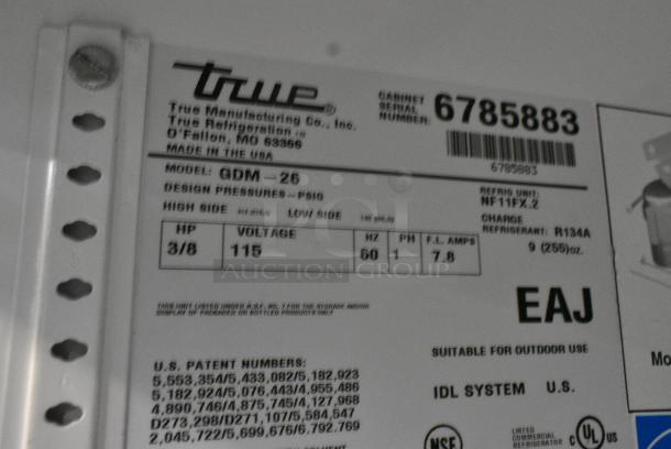 True GDM-26 Metal Commercial Single Door Reach In Cooler Merchandiser w/ Poly Coated Racks. 115 Volts, 1 Phase. Tested and Working! - Image 4 of 4