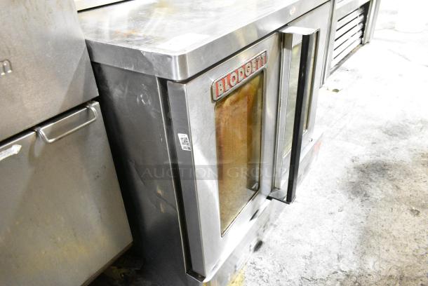 Blodgett Zephaire Stainless Steel Commercial Natural Gas Powered Full Size Convection Oven w/ View Through Doors, Metal Oven Racks and Thermostatic Controls. - Image 2 of 3