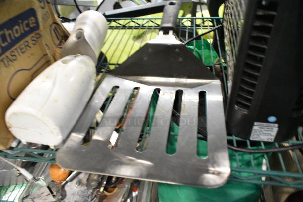 ALL ONE MONEY! Tier Lot of Various Items Including Spatula, Bug Zapper. - Image 3 of 5