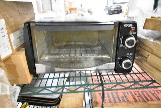 Cooks MG10BFL Metal Countertop Toaster Oven. 120 Volts, 1 Phase. - Image 1 of 3