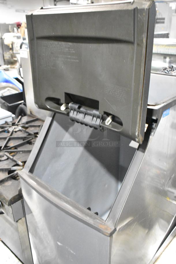Manitowoc B420D Stainless Steel Commercial Ice Bin. - Image 4 of 5