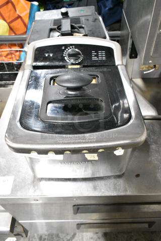 Farberware Metal Countertop Electric Fryer w/ Lid.