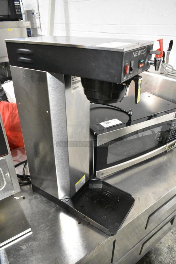 Newco ACE-D Stainless Steel Commercial Countertop Coffee Machine w/ Hot Water Dispenser and Poly Brew Basket. 120 Volts, 1 Phase. - Image 2 of 4
