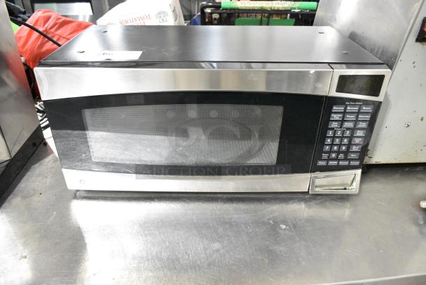 General Electric GE PEM31SM4SS Stainless Steel Microwave Oven w/ Plate. 120 Volts, 1 Phase. - Image 1 of 6