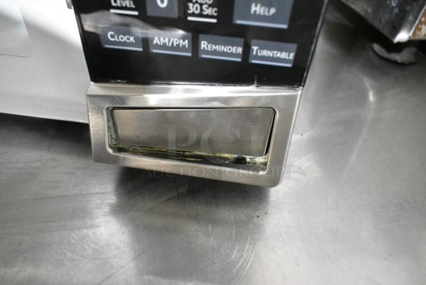 General Electric GE PEM31SM4SS Stainless Steel Microwave Oven w/ Plate. 120 Volts, 1 Phase. - Image 5 of 6