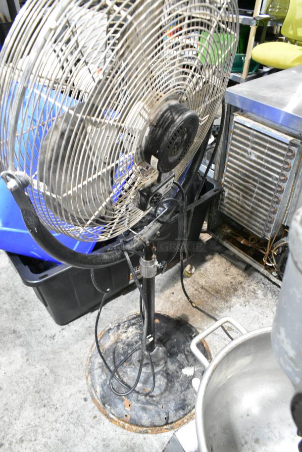 5XW06 Metal Floor Style 20" Fan. Tested and Powers On But Parts Do Not Move - Image 3 of 4