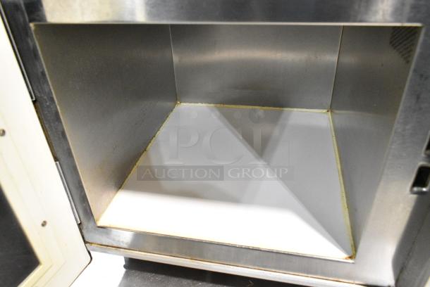 Amana ASE7000 Stainless Steel Commercial Countertop Microwave Oven. 208/230 Volts, 1 Phase. - Image 4 of 5