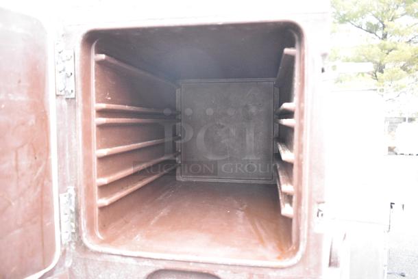 5 Cambro Poly Portable Catering Case. 5 Times Your Bid! - Image 4 of 4