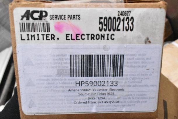 15 Boxes Including PP206 Hinged Plastic Containers, SP405BK Spoons, Ecodine 8" Clamshell Containers, HP59002133 Amana 59002133 Limiter, Electronic, 475TCPMSFMNT Mounting Kit. 15 Times Your Bid! - Image 8 of 9