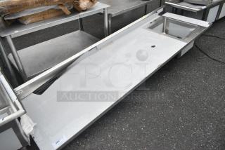 BRAND NEW SCRATCH AND DENT! Regency 600ST3096R Stainless Steel Counter w/ 1 Sink Bay. No Legs. Bay 16x20x12 - Item #1156136