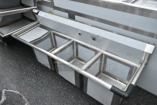 BRAND NEW SCRATCH AND DENT! Regency 600S3151515L Stainless Steel 3 Bay Sink w/ Left Side Drain Board. No Legs.  Bays 15x15x12 - Item #1156150