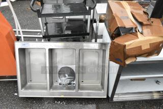 BRAND NEW SCRATCH AND DENT! Vollrath 3640461 Modular Drop In Three Compartment Hot Food Well with Infinite Controls, Manifold Drain, and Auto-Fill. 120 Volts, 1 Phase.