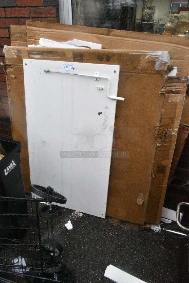ALL ONE MONEY! Lot of 4 Various Items Including Panels - Image 1 of 3