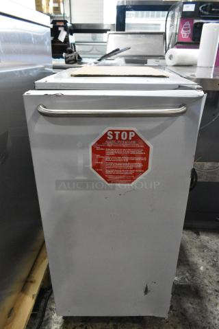 BRAND NEW SCRATCH AND DENT! 2024 Scotsman CU50GA-1C Undercounter Gourmet Cube Ice Machine - 65 lb. 115 Volts, 1 Phase.