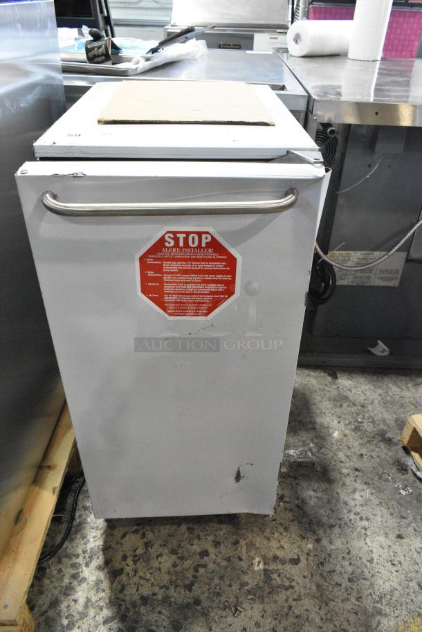 BRAND NEW SCRATCH AND DENT! 2024 Scotsman CU50GA-1C Undercounter Gourmet Cube Ice Machine - 65 lb. 115 Volts, 1 Phase. - Image 11 of 12