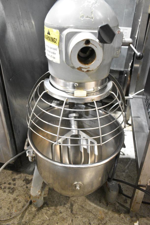 Hobart A200 Metal Commercial Countertop 20 Quart Planetary Dough Mixer w/ Stainless Steel Mixing Bowl, Bowl Guard and Paddle Attachment. 115 Volts, 1 Phase. Tested and Working! - Image 1 of 8