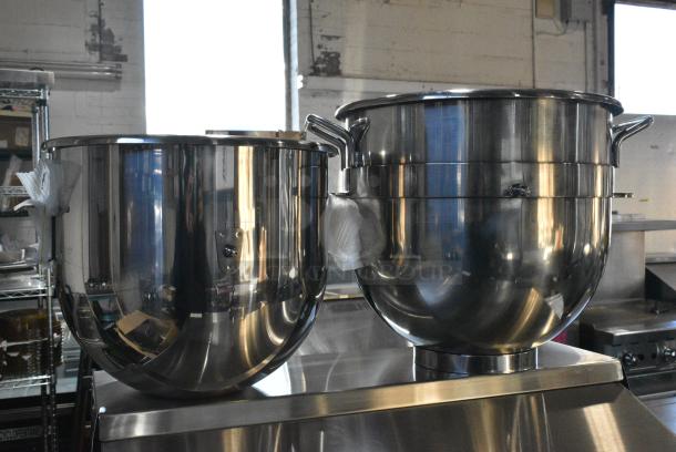2 BRAND NEW SCRATCH AND DENT! Items Including 190HCM20MB 20 Qt. Stainless Steel Mixing Bowl and 541PCM30BOWL Main Street Equipment 541PCM30BOWL 30 Qt. Stainless Steel Bowl for CMIX30. 2 Times Your Bid! - Image 9 of 10