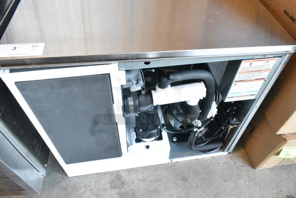 BRAND NEW SCRATCH AND DENT! 2024 Hoshizaki KMD-705MAJ Stainless Steel Commercial Modular Crescent Cube Ice Machine 721 lb. 115 Volts, 1 Phase. - Image 3 of 5