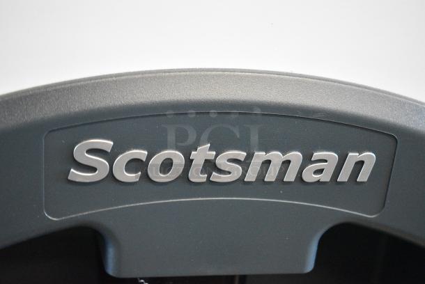 BRAND NEW SCRATCH AND DENT! Scotsman HD30B-1 iceValet 30" Wide Stainless Steel Commercial 180 lb. Capacity  Ice Bin Hotel Dispenser. 120 Volts, 1 Phase. - Image 2 of 4