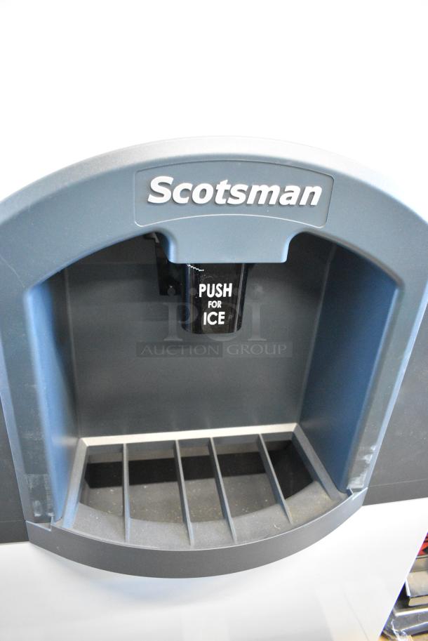 BRAND NEW SCRATCH AND DENT! Scotsman HD30B-1 iceValet 30" Wide Stainless Steel Commercial 180 lb. Capacity  Ice Bin Hotel Dispenser. 120 Volts, 1 Phase. - Image 3 of 4