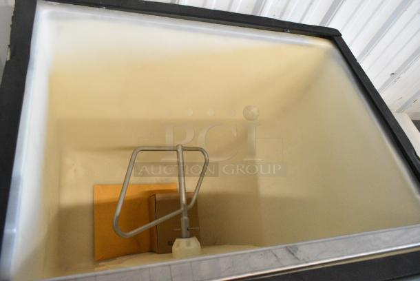 BRAND NEW SCRATCH AND DENT! Scotsman HD30B-1 iceValet 30" Wide Stainless Steel Commercial 180 lb. Capacity  Ice Bin Hotel Dispenser. 120 Volts, 1 Phase. - Image 4 of 4
